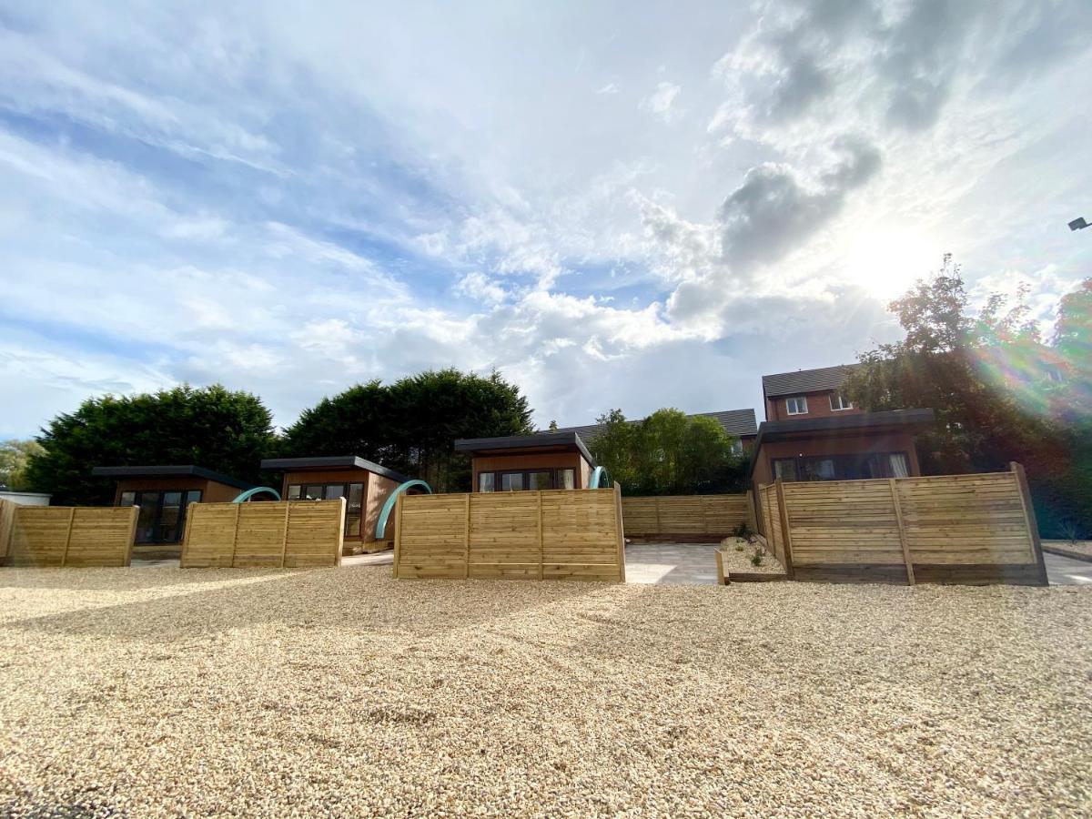 Elletson Park Wood Fired Hot Tubs, Caravans & Pods Pilling Exterior foto
